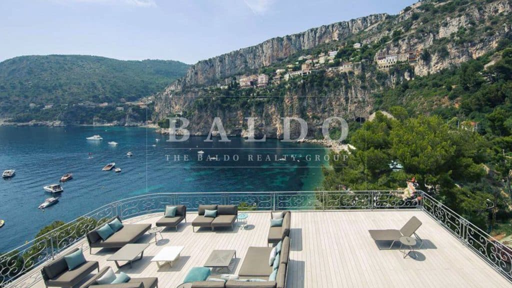 SPLENDIDA VILLA CON 7 CAMERE DA LETTO A MALA BEACH