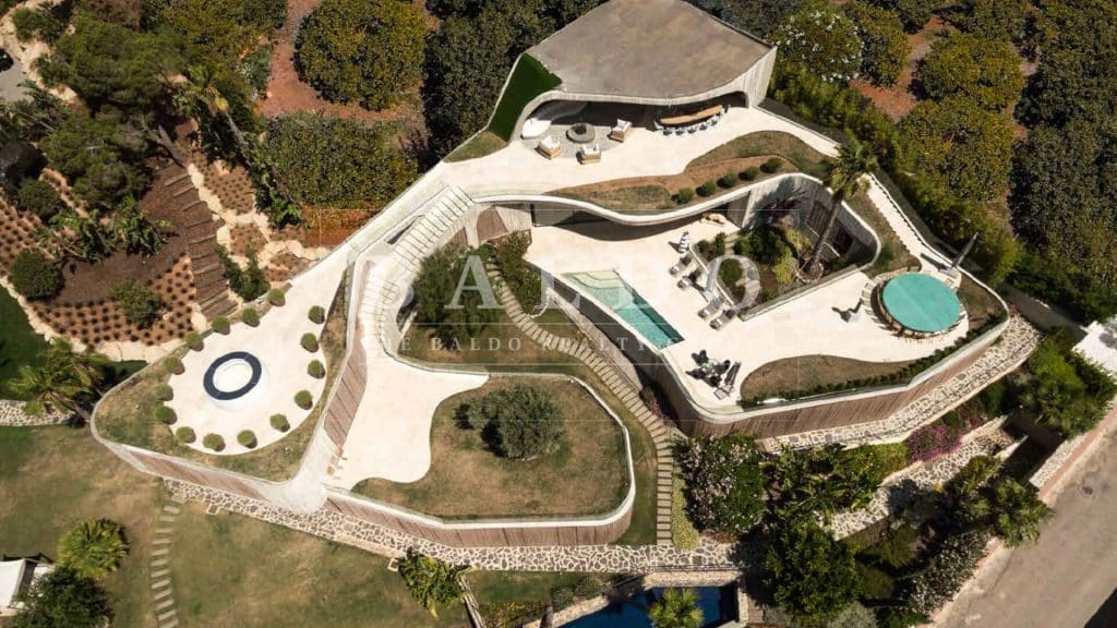 ВИЛЛА С 7-КОМНАТАМИ НА ИБИЦЕ | ВИСТА АЛЕГРЕ