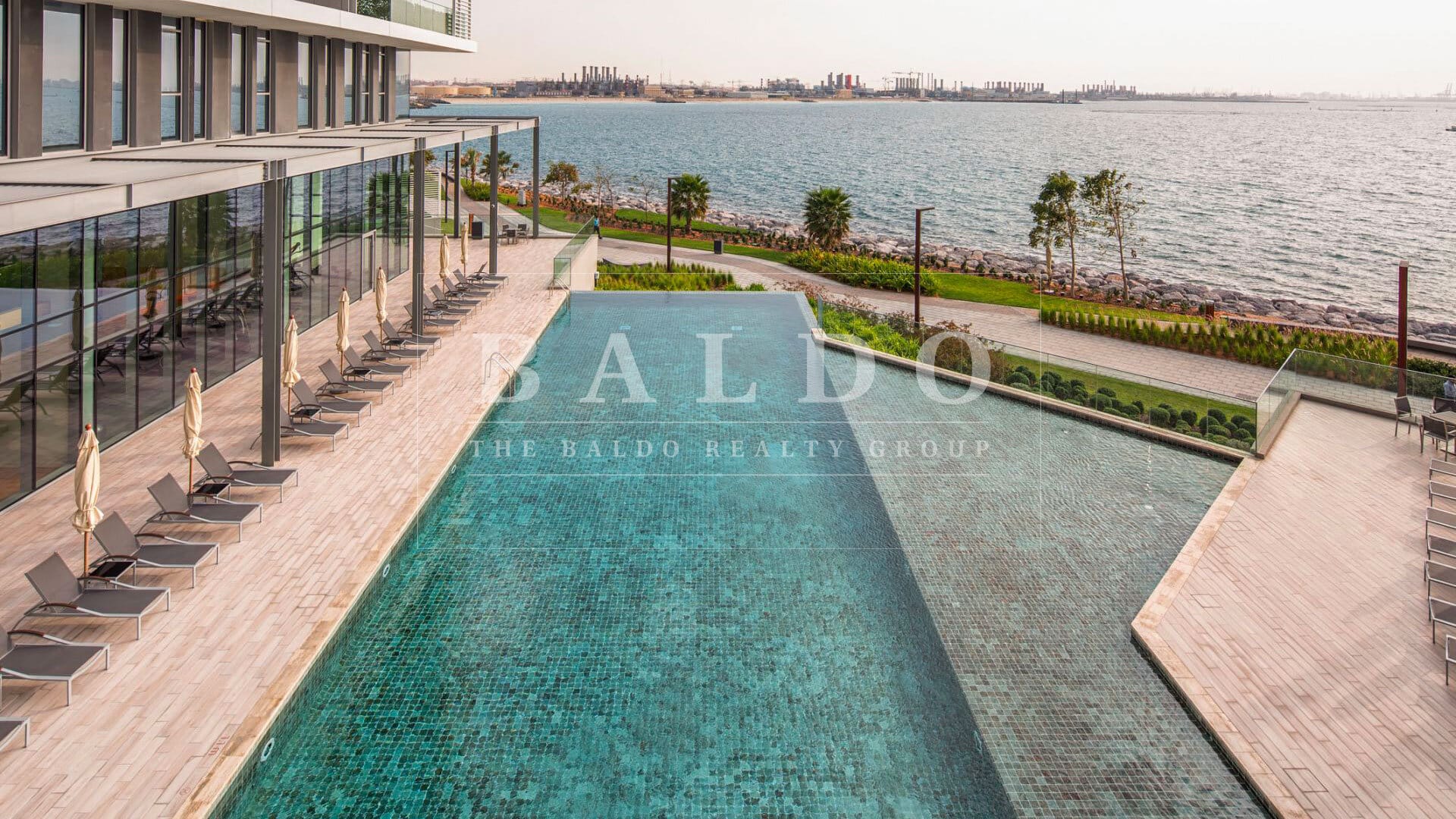 2 BEDROOMS LUXURY APARTMENT OF 149 M² AT BLUEWATERS DUBAI - Photo 2