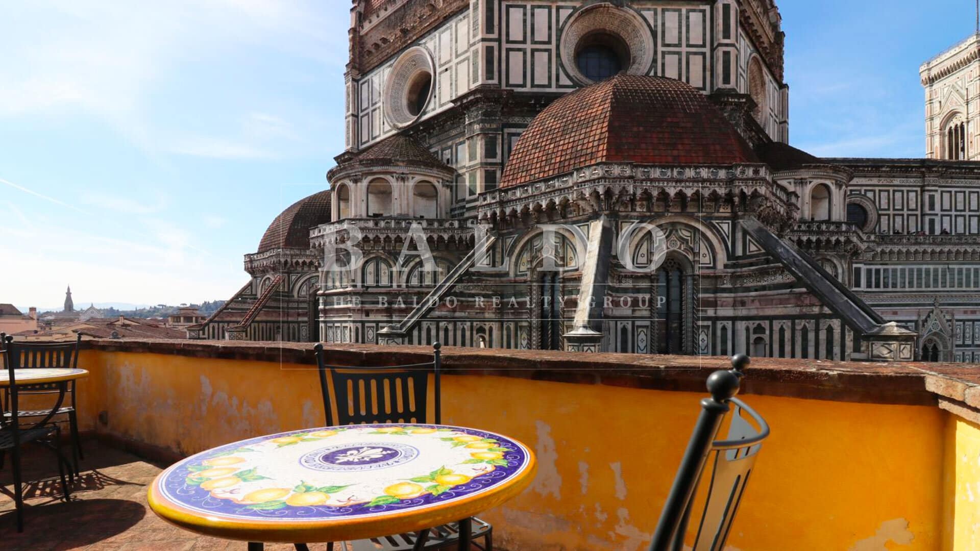 FLORENCE – 250 M² APARTMENT WITH DUOMO VIEW - Photo 1
