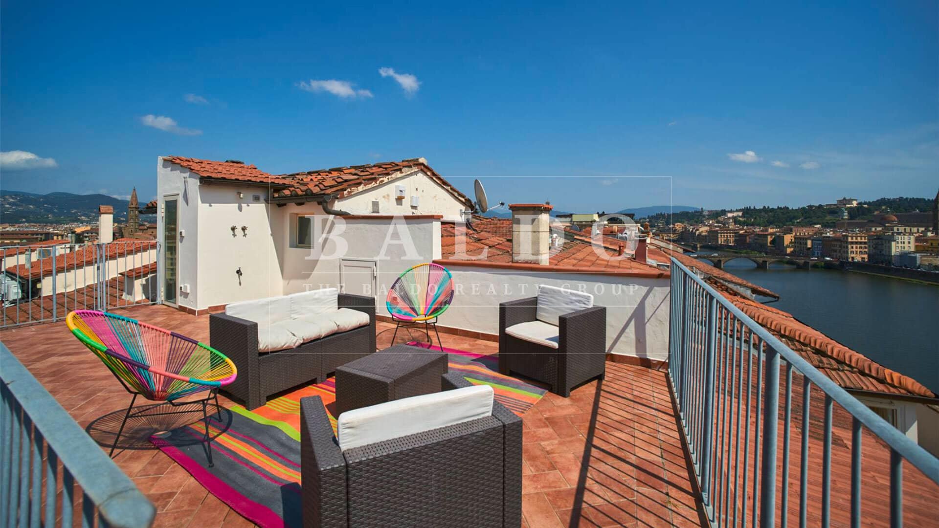 AMAZING 170 SQM PROPERTY WITH TERRACES IN FLORENCE | LUNGARNO VESPUCCI - Photo 1