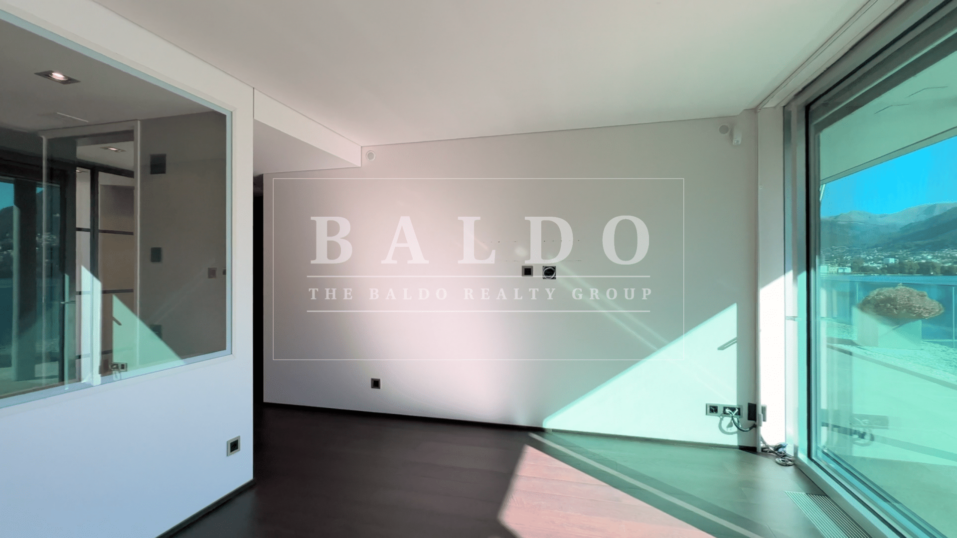 STUNNING APARTMENT ON LAKE LUGANO