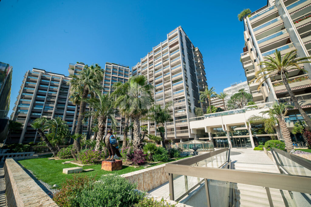PARK PALACE