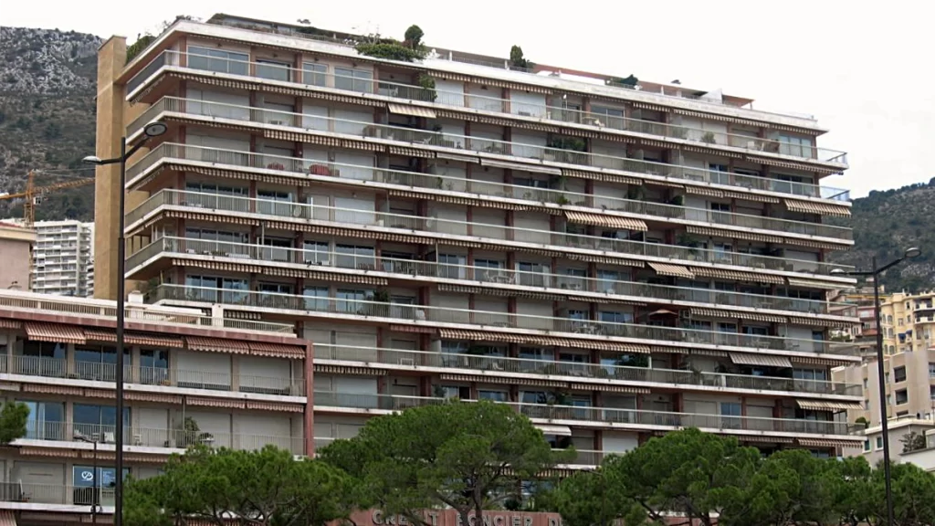 SHANGRI-LA