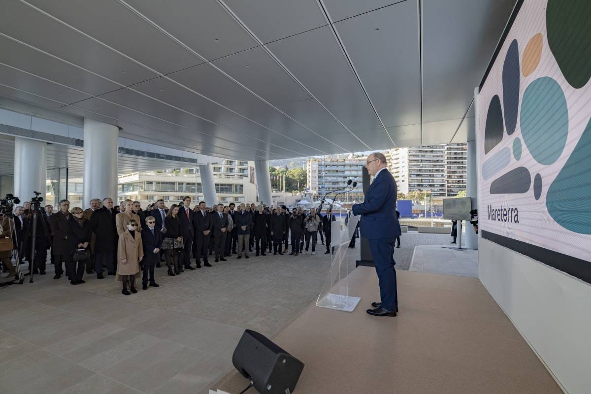 Prince Albert II speaking at the Mareterra inauguration event. In the photo his is on a stage speaking to the crowd.