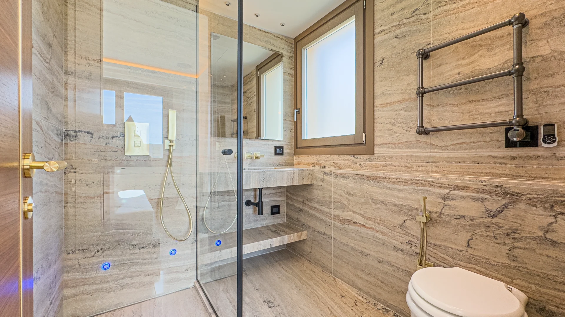 Magnificent 3 Bedroom Apartment Overlooking Larvotto