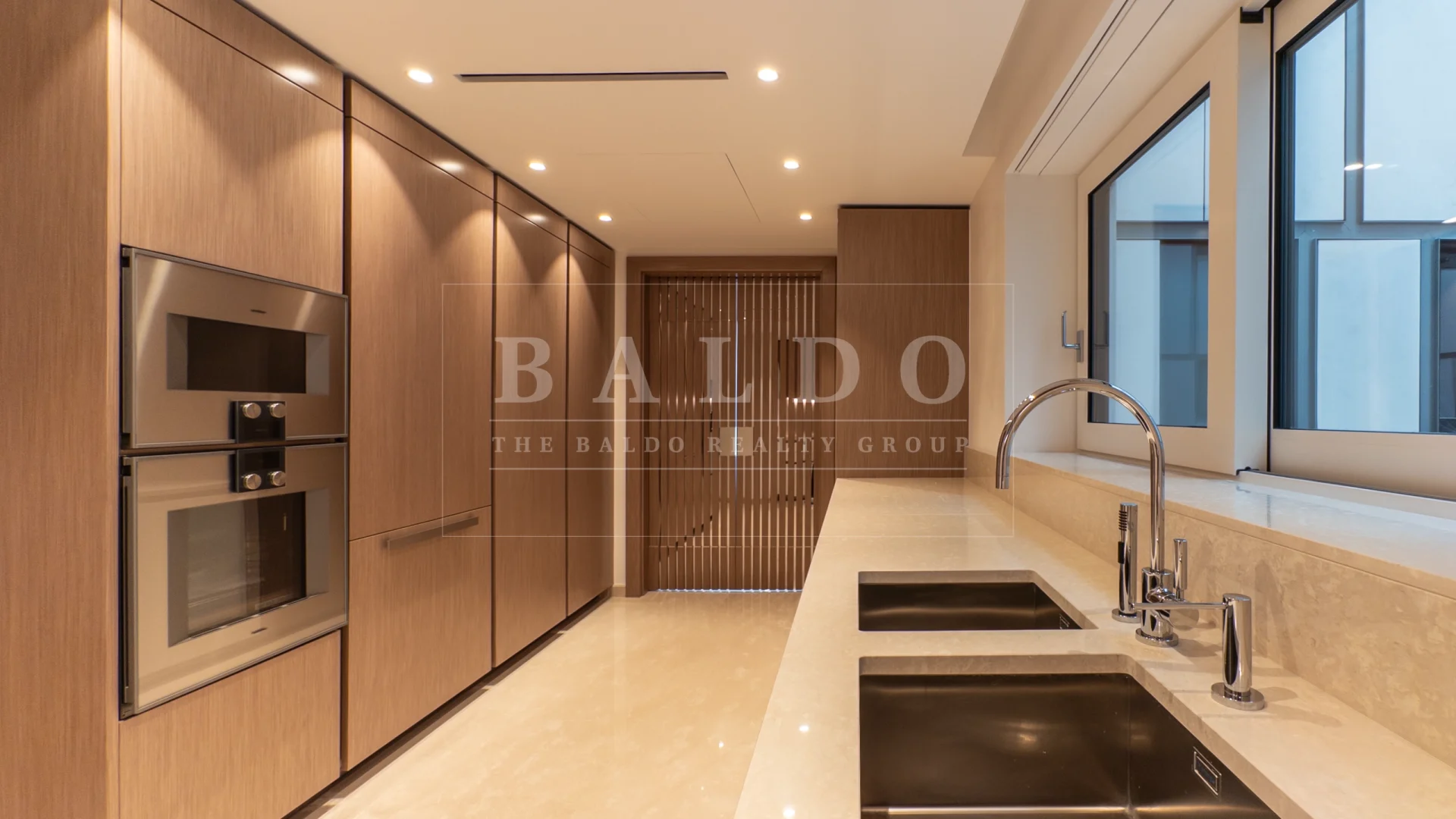 Bay House: Modern Residence With Private Spa in Larvotto