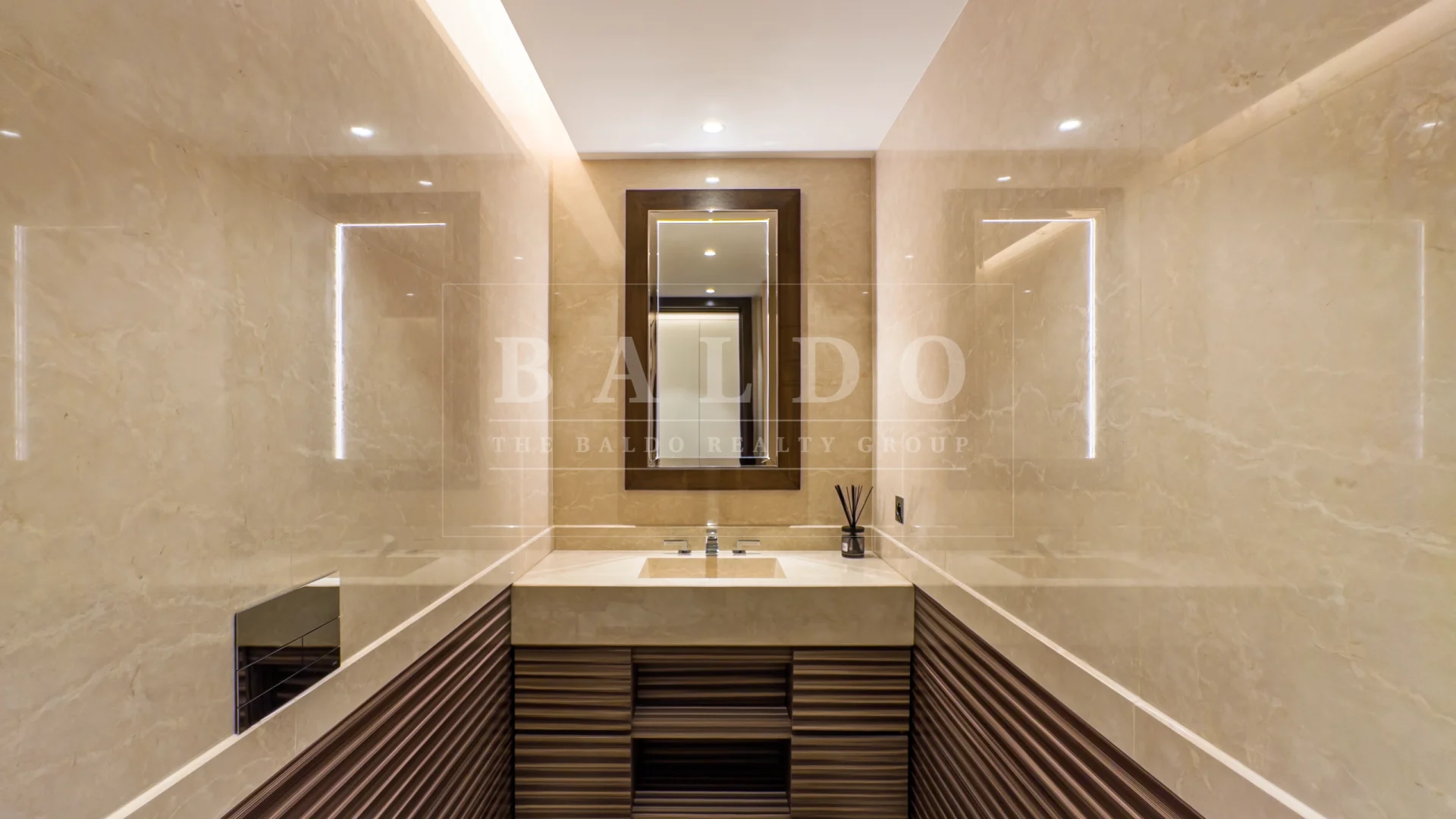 Bay House: Modern Residence With Private Spa in Larvotto