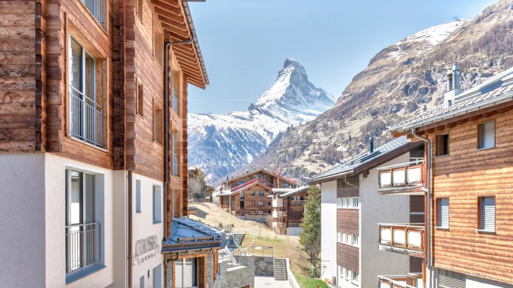LUXURY ALPINE RESIDENCE WITH MATTERHORN VIEWS IN ZERMATT HOLIDAY APARTMENT
