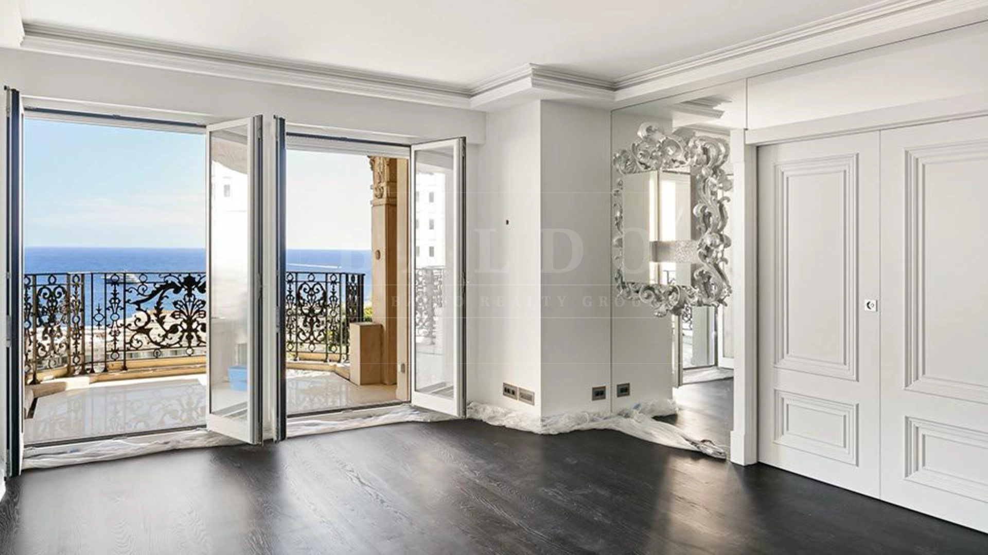 ULTRA LUXURIOUS FAMILY HOME OVERLOOKING CASINO SQUARE IN THE MÉTROPOLE RESIDENCE - Photo 3