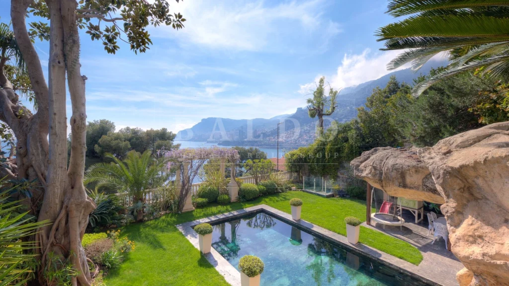 INCREDIBLE BELLE ÉPOQUE VILLA NEAR MONACO WITH PANORAMIC SEA VIEW