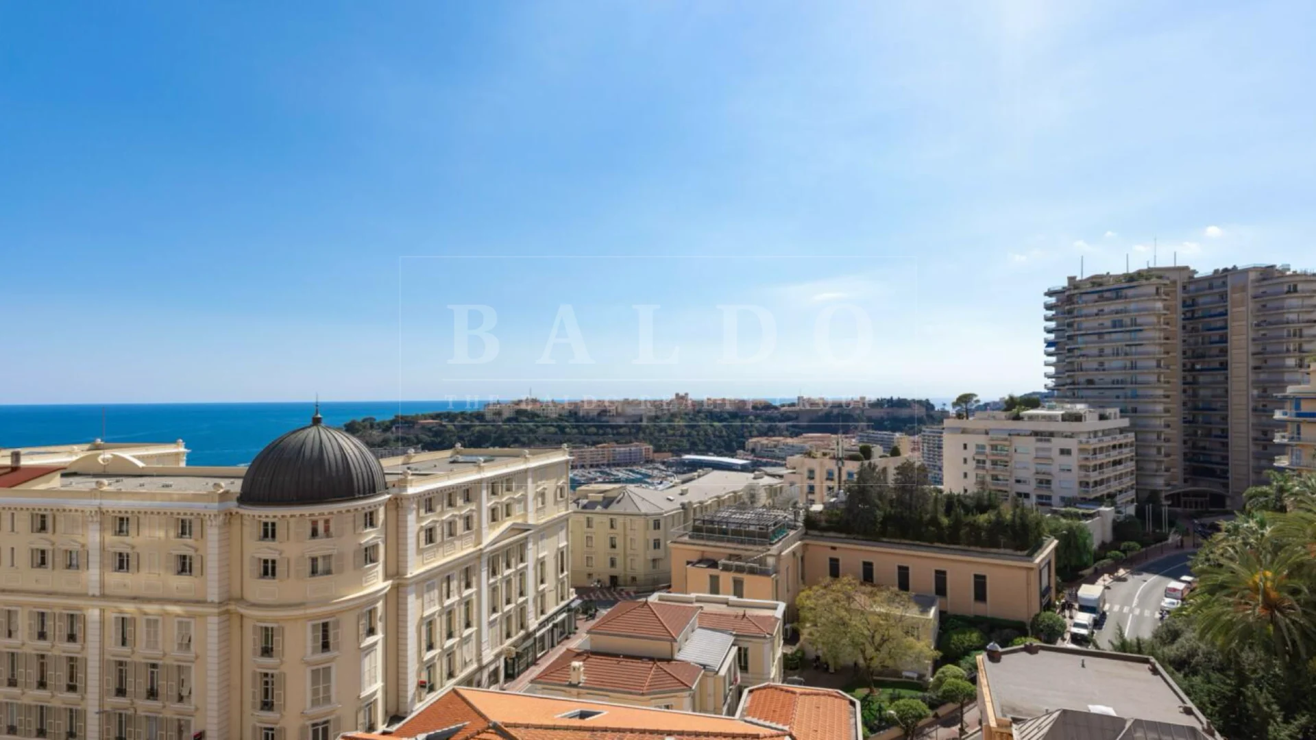 TRILOCALE NEL CARRÉ D’OR DI MONACO CON DUE TERRAZZE