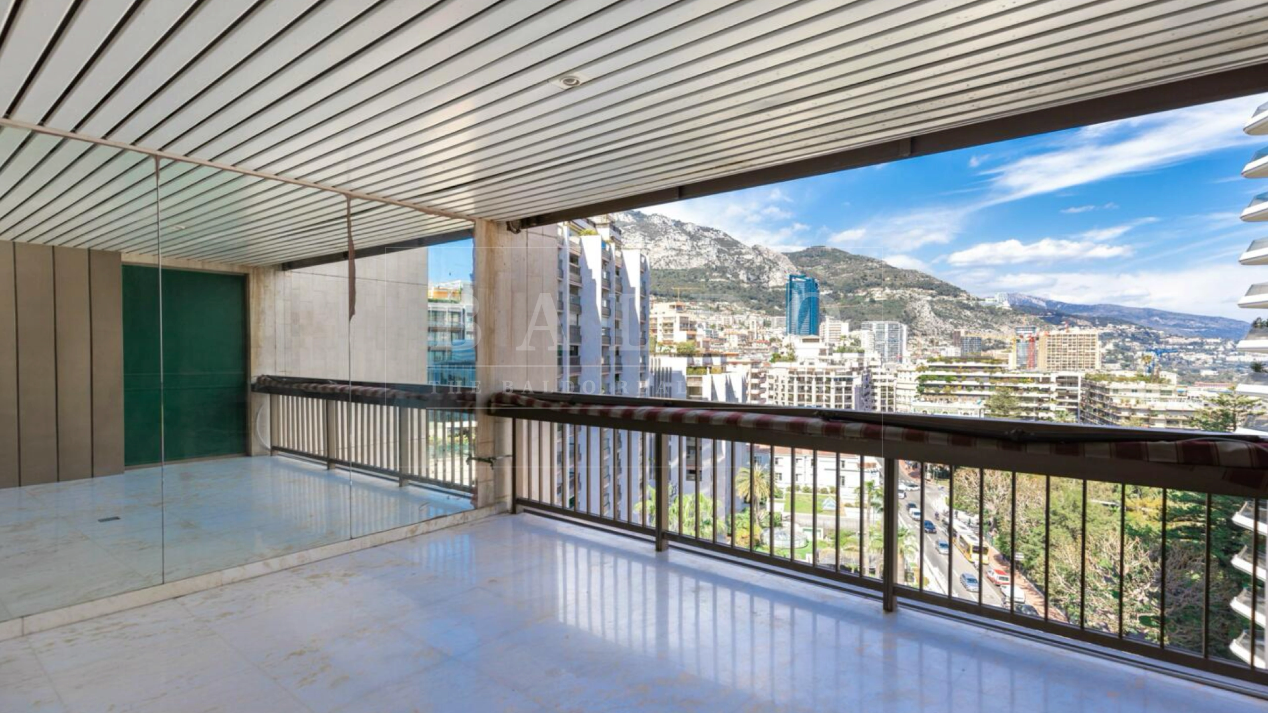 2-BEDROOM APARTMENT IN MONACO’S CARRÉ D’OR - Photo 3