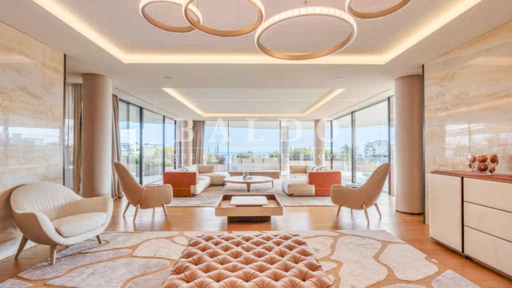 АПАРТАМЕНТ НА ЦЕЛЫЙ ЭТАЖ НАД САДАМИ КАЗИНО