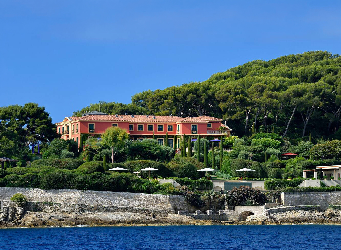 A view of Villa Fiorentina from the sea